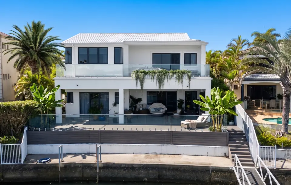 Luxury waterfront deck — Steedbuilt Gold Coast